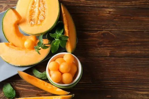 Ile kalorii ma melon? Zaskakujące fakty o kaloryczności tego owocu